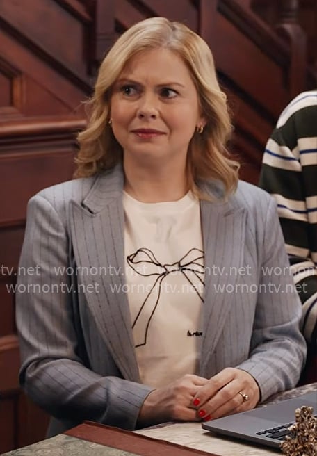 Sam’s bow t-shirt on Ghosts