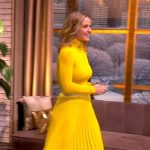 Sara’s yellow pleated skirt on The View