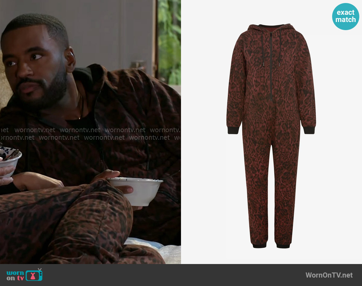 Savage x Fenty Forever Savage Hooded Onesie worn by Andre Richardson (Sean Freeman) on Beyond the Gates