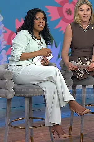 Sheinelle’s beige heel pumps on Today