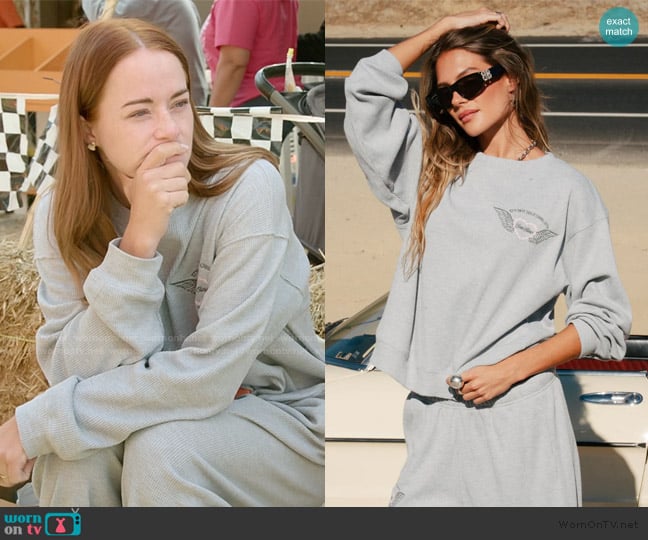 The Mayfair Group Soul Grey Relaxed Waffle Crewneck worn by Whitney Leavitt on The Secret Lives of Mormon Wives