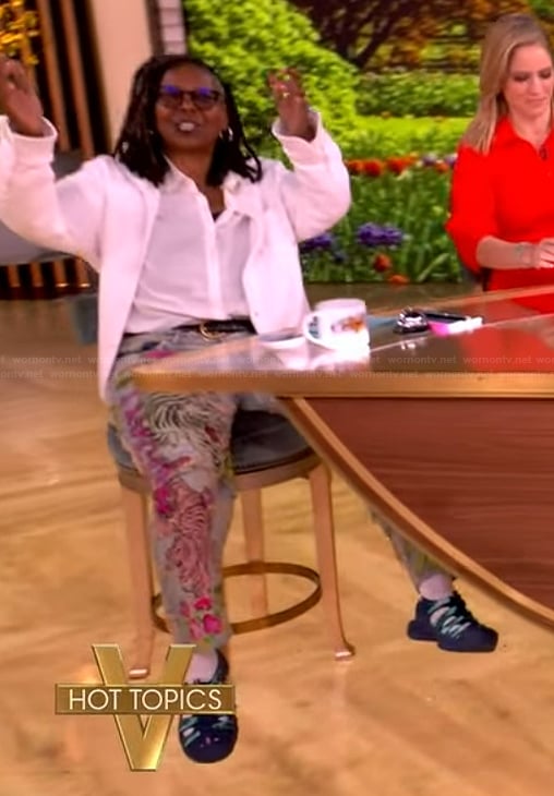 Whoopi’s printed distressed jeans on The View