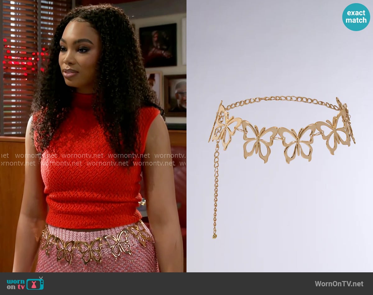Akira Don't Fly Away Chain Belt in Gold worn by Chelsea Hamilton (RhonniRose Mantilla) on Beyond the Gates