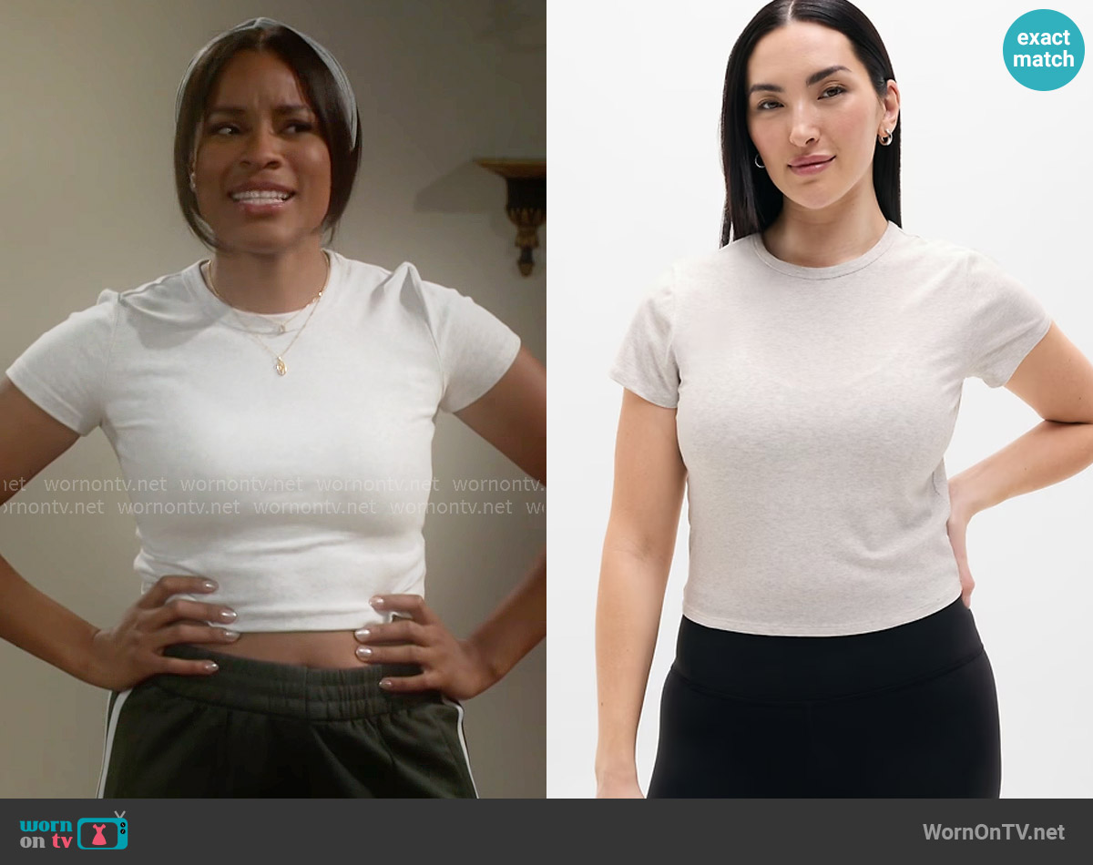 Athleta Signature Rib Crop Tee in Fog Grey Heather worn by Naomi Hamilton Hawthorne (Arielle Prepetit) on Beyond the Gates