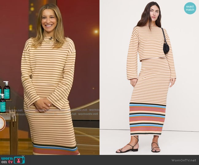 Banana Republic Sculpted Flare-Sleeve Top worn by Andrea Lavinthal on Good Morning America