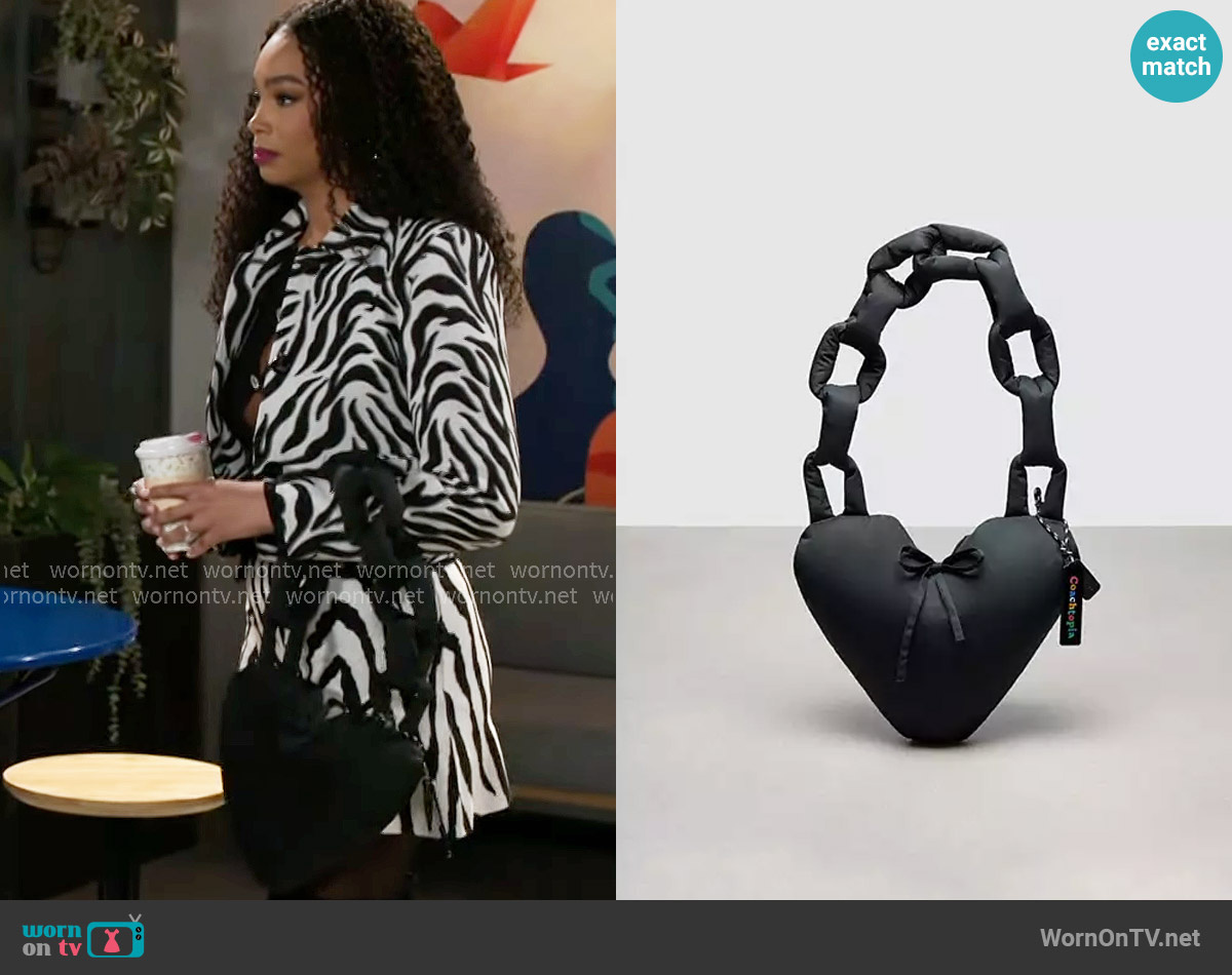 Coach Coachtopia Loop Puffy Heart Bag worn by Chelsea Hamilton (RhonniRose Mantilla) on Beyond the Gates