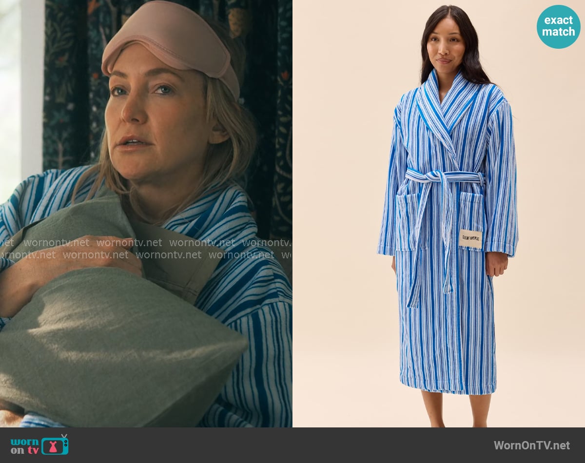 Djerf Avenue Essential Robe Blue Stripe worn by Isla Gordon (Kate Hudson) on Running Point