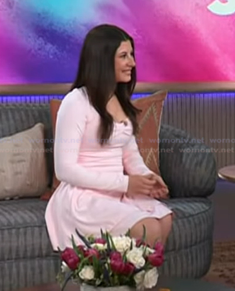 Elana’s pink mini dress on The Kelly Clarkson Show