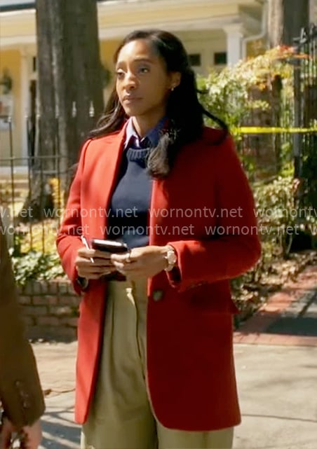 Faith’s red coat on Will Trent