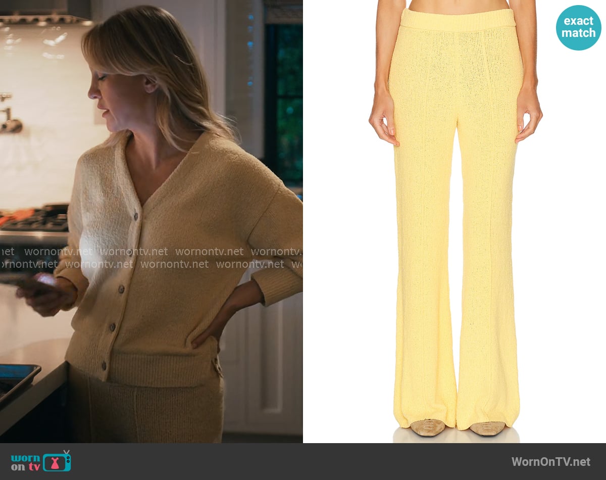 Guest in Residence Boucle Flare Pant in Butter worn by Isla Gordon (Kate Hudson) on Running Point