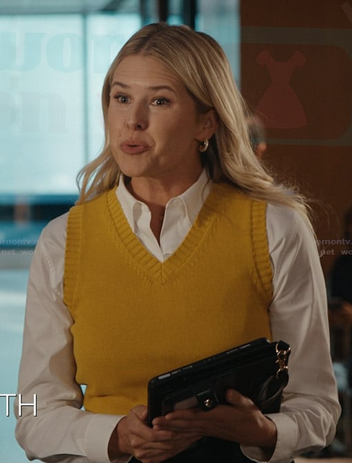 Gwen’s yellow knit vest on Matlock