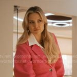 Isla’s pink oversized blazer and mini skirt on Running Point