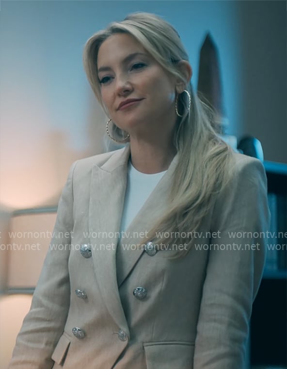 Isla’s beige blazer with silver buttons on Running Point (flashback)