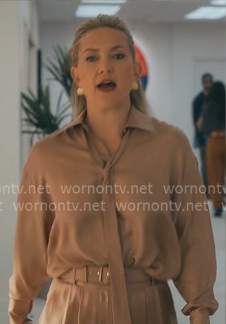 Isla’s taupe tie neck blouse and pants on Running Point