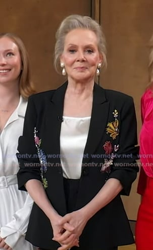 Jean Smart’s black floral embellished blazer and pants on Good Morning America