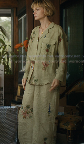 Lindsay’s green embroidered shirt and pants on Beef