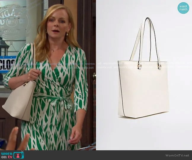 Liu Jo Medium Shopping Bag in White worn by Belle Brady (Martha Madison) on Days of our Lives