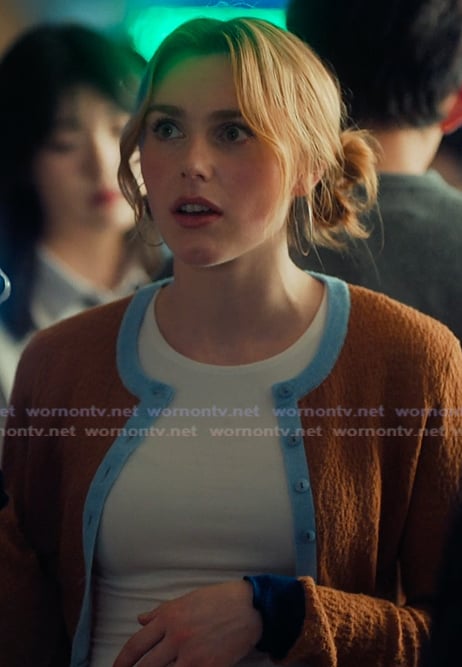 Madison’s brown colorblock cardigan on XO Kitty