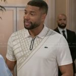 Martin’s white and beige placement print polo on Beyond the Gates