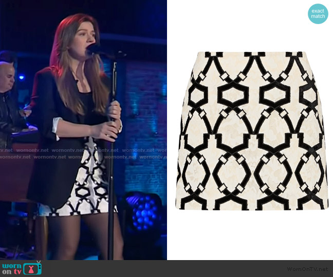 Milly Jayla Flocked Velvet Lace Miniskirt worn by Kelly Clarkson on The Kelly Clarkson Show