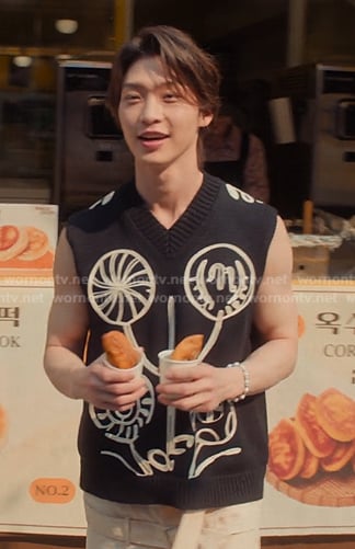 Min Ho’s black embroidered knit vest on XO Kitty