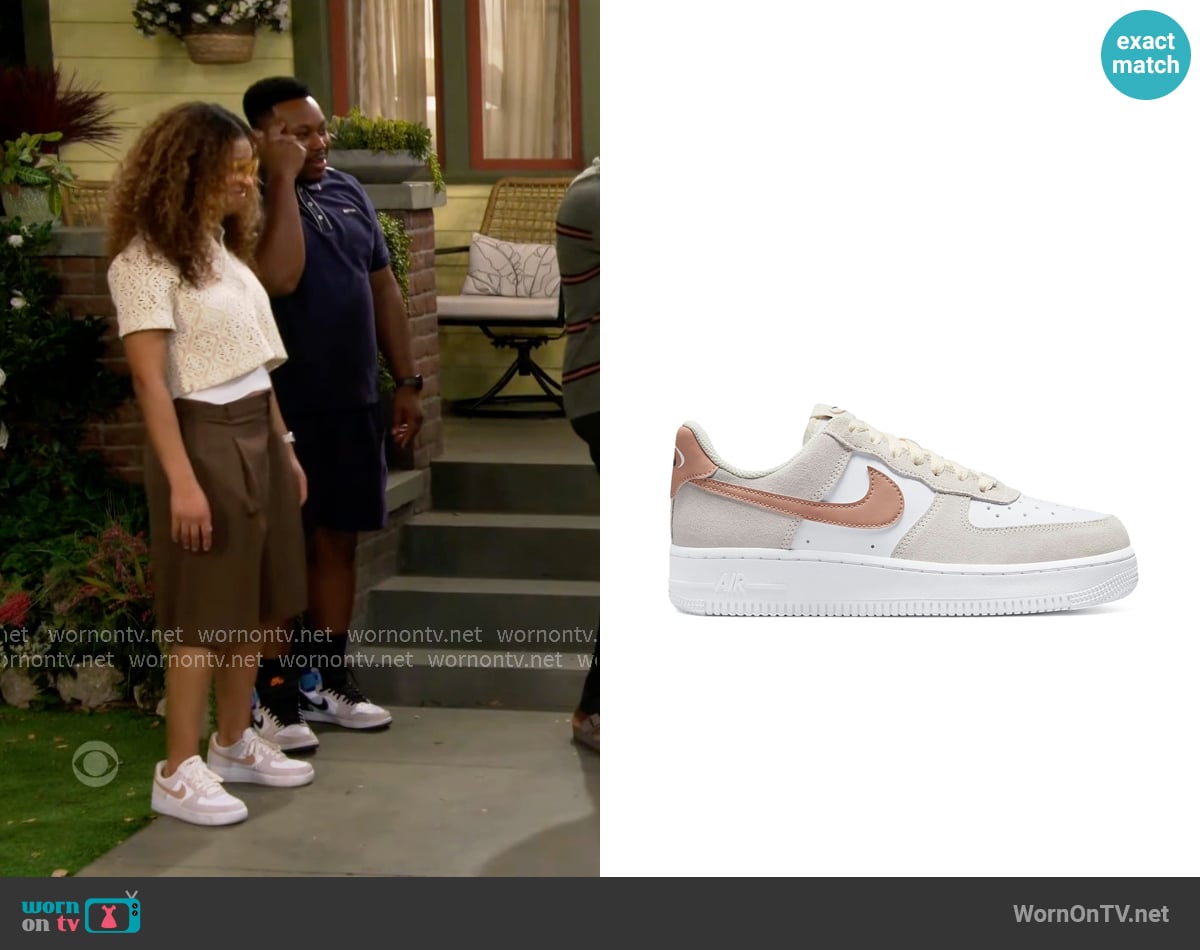 Nike Air Force 1 Sneaker in Dusted Clay worn by Courtney (Skye Townsend) on The Neighborhood