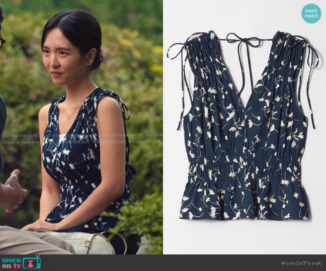 & Other Stories Gathered Top worn by Jiwon Ahn (Hojo Shin) on XO Kitty