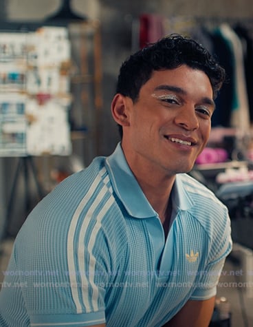 Q’s blue waffle polo on XO Kitty