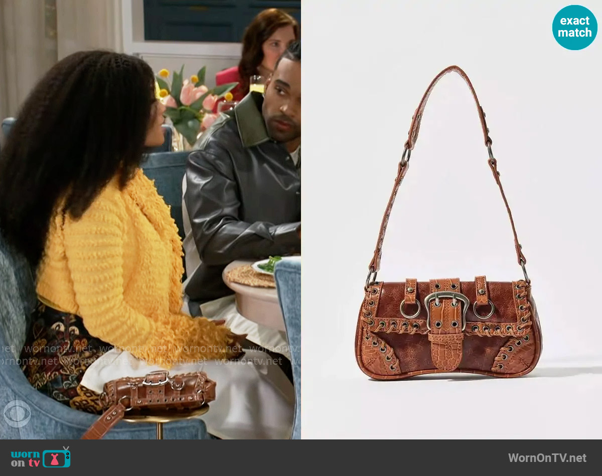 Silence + Noise Jade Laced Rivet Bag worn by Eva Thomas (Ambyr Michelle) on Beyond the Gates