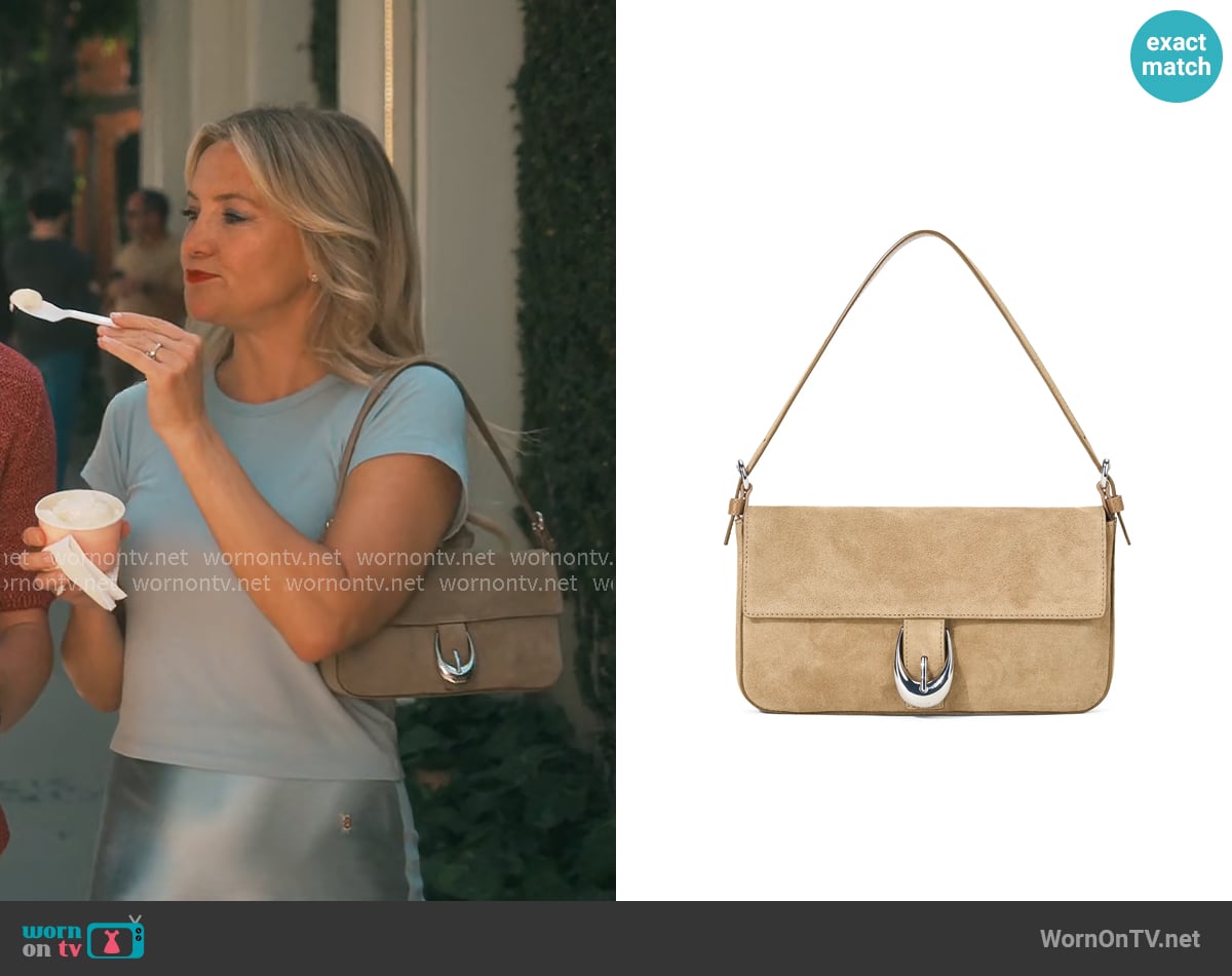 Staud Harlow Suede Shoulder Bag in Dune worn by Isla Gordon (Kate Hudson) on Running Point