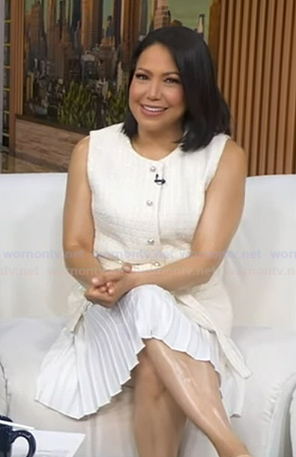 Stephanie’s white tweed top and pleated skirt on Good Morning America