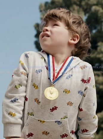 Theo’s grey race car print hoodie on 9-1-1