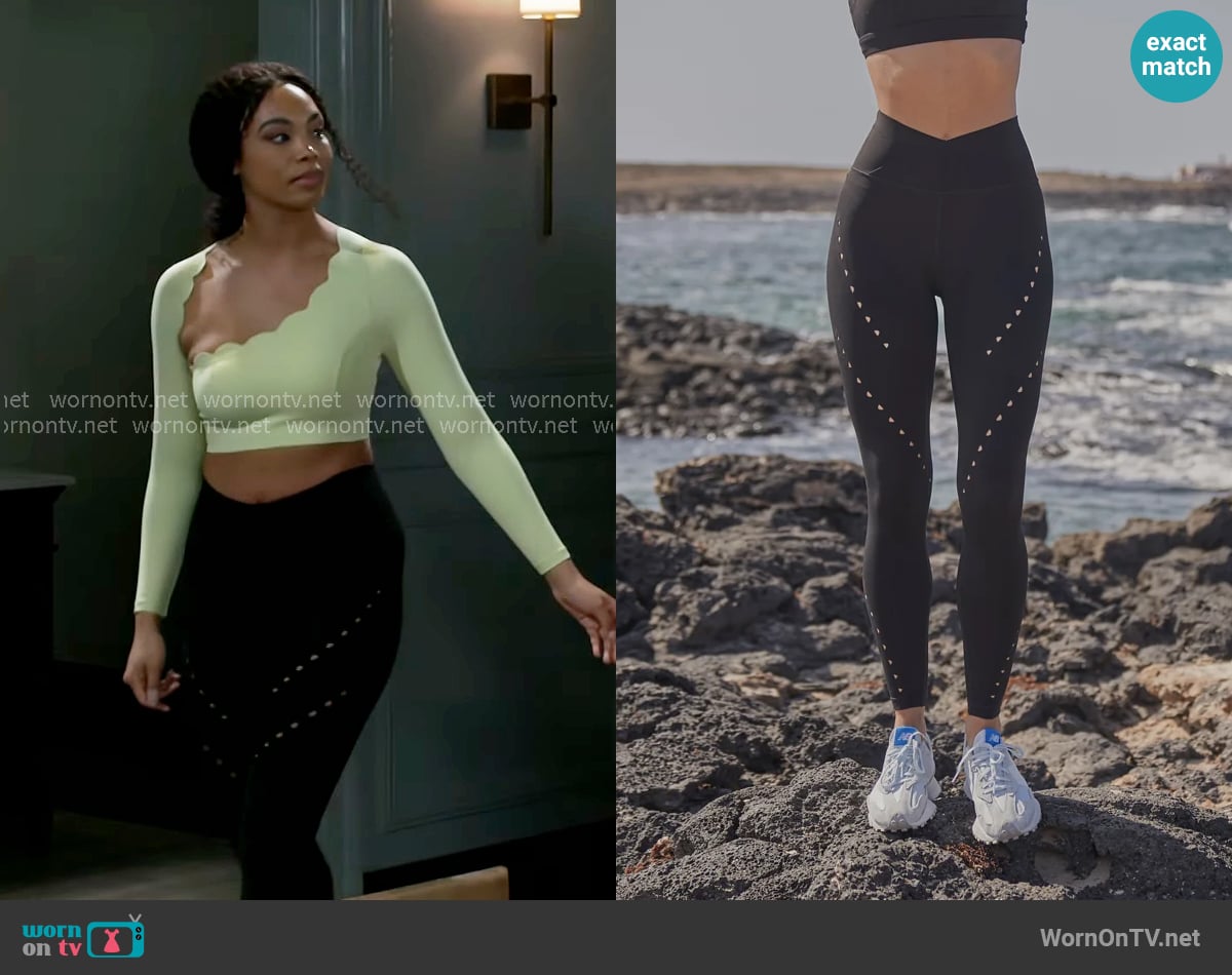 Wiskii V-waist Laser Cut Sports Legging in Black