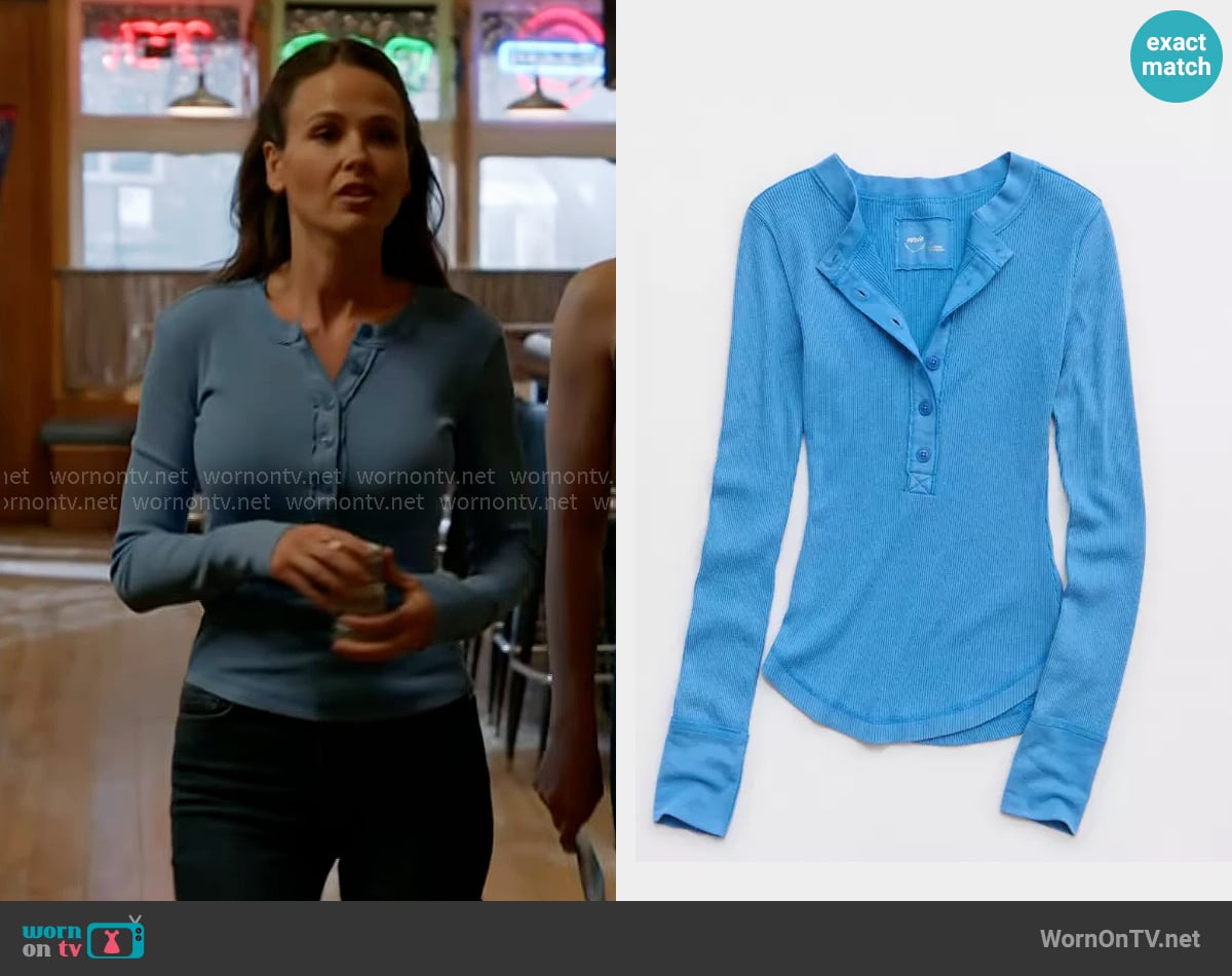 Aerie Henley Essential Layering T-Shirt in Sky Blue worn by Lyla 'Lizzy' Novak (Jocelyn Hudon) on Chicago Fire