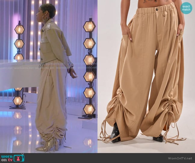 Akira Drama Ruched Jogger in beige worn by Keyla Richardson on American Idol