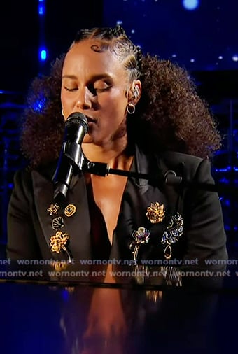 Alicia Keys’s black embellished tuxedo blazer on American Idol