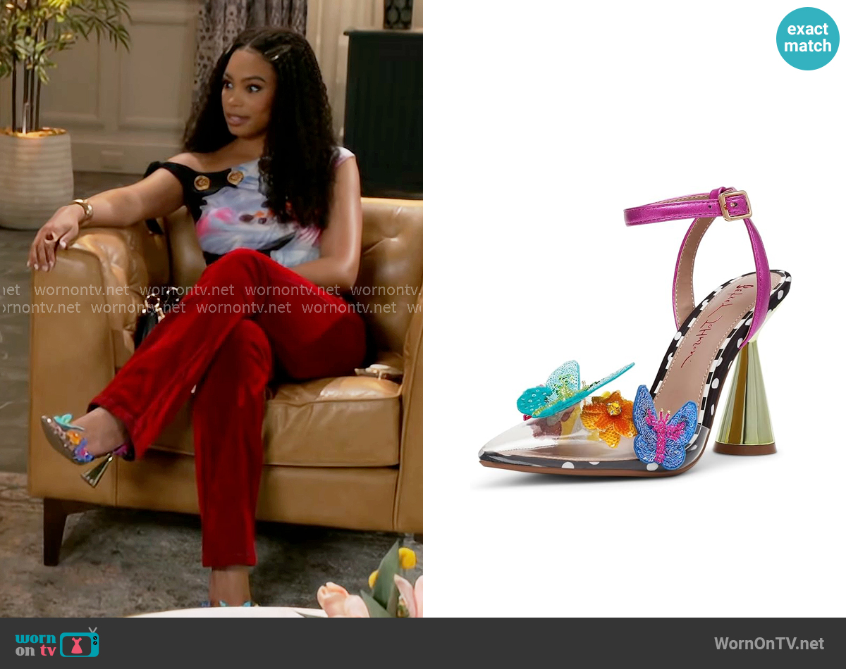 Betsey Johnson Kamilla Heel worn by Chelsea Hamilton (RhonniRose Mantilla) on Beyond the Gates