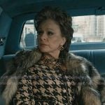 Betty's beige houndstooth jacket on Elsbeth