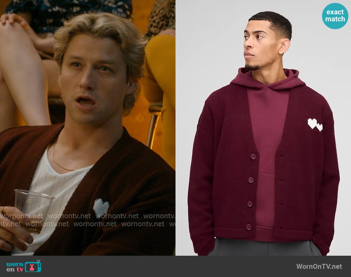 Boohoo Oversized Boxy Heart Knitted Cardigan worn by Dean Di Laurentis (Stephen Kalyn) on Off Campus