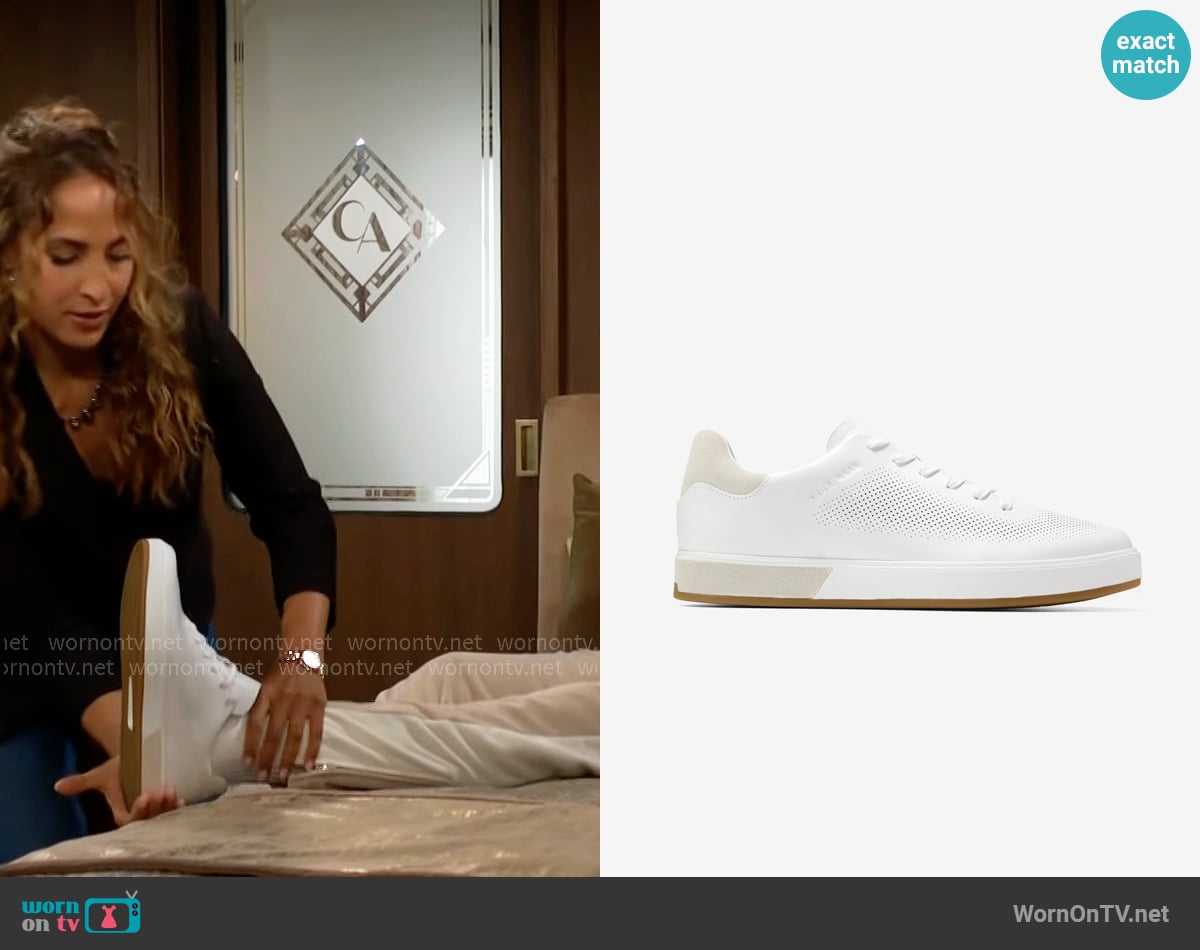 Cane’s sneakers on The Young and the Restless Cane’s sneakers on The Young and the Restless
