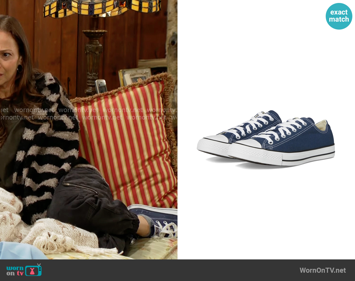 Converse Chuck Taylor All Star Low Top Sneaker in Navy worn by Sienna Bacall (Tamara Braun) on The Young and the Restless