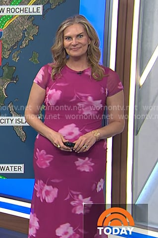 Emily’s pink floral print short sleeve dress on Today