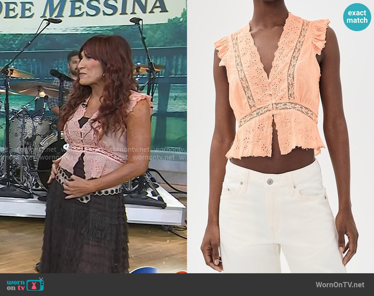 Jo Dee Messina’s pink top on Today