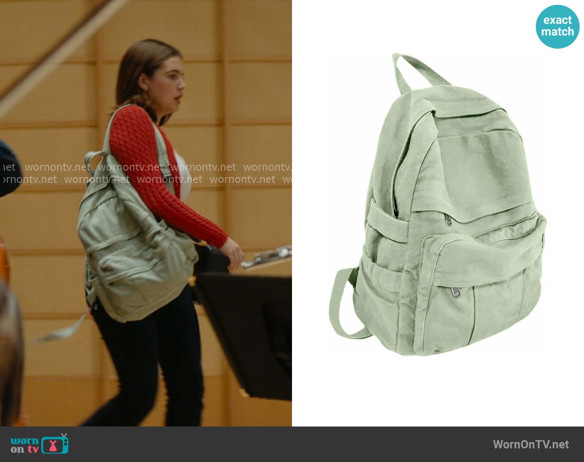 GAMLFL at Amazon Canvas Backpack in Sage Green worn by Hannah Wells (Ella Bright) on Off Campus