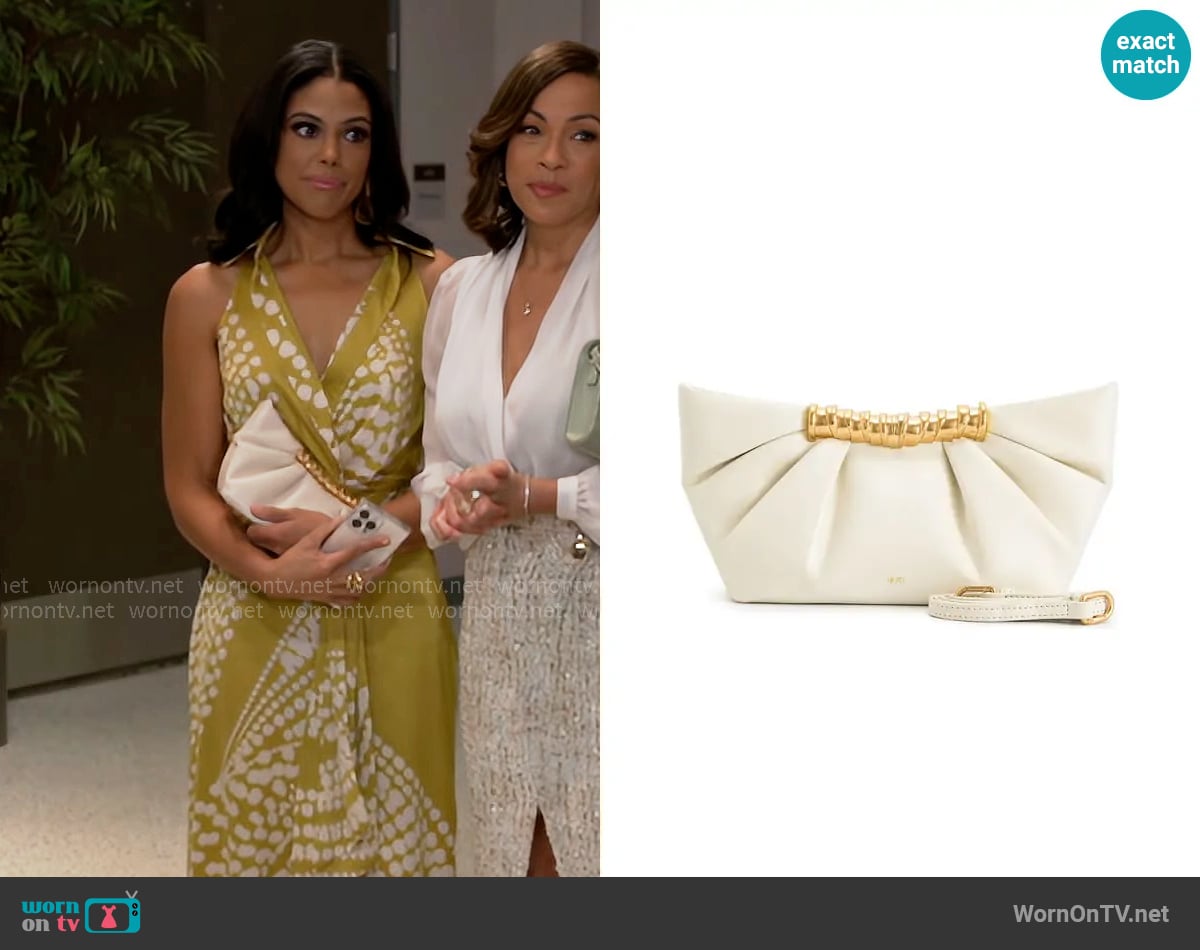 Dani’s clutch on Beyond the Gates Dani’s clutch on Beyond the Gates