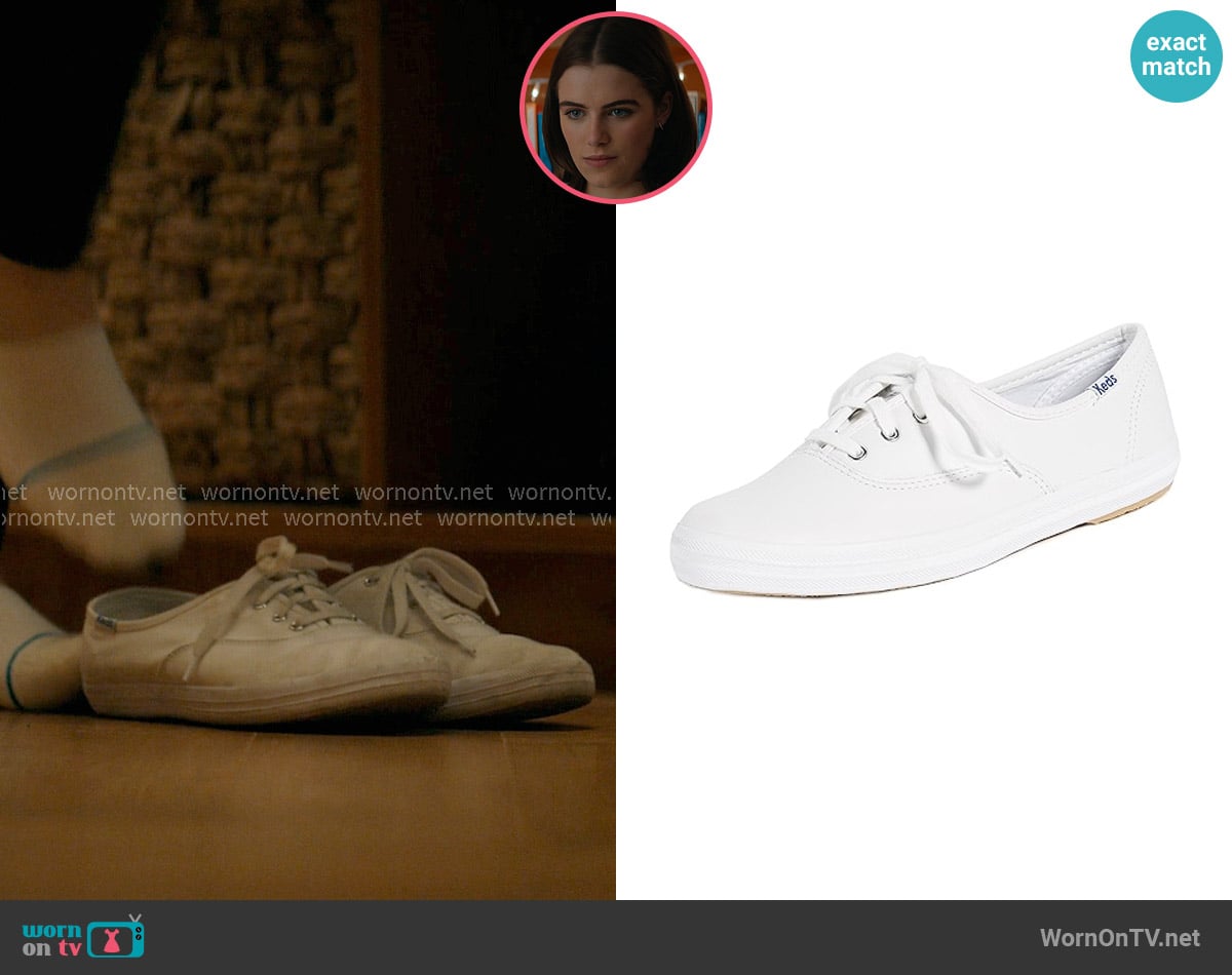 Hannah’s white shoes on Off Campus Hannah’s white shoes on Off Campus