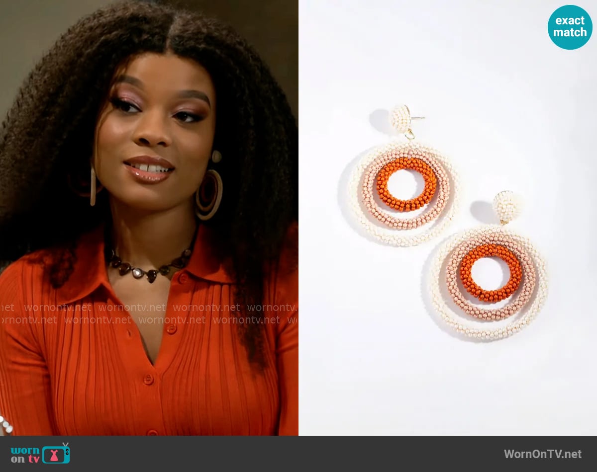 Lovisa Neutral Beaded Triple Circle Drop Earrings worn by Eva Thomas (Ambyr Michelle) on Beyond the Gates