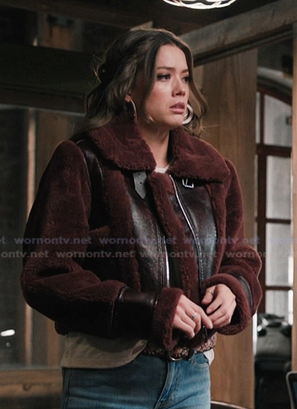 Maddie’s burgundy shearling jacket on Marshals