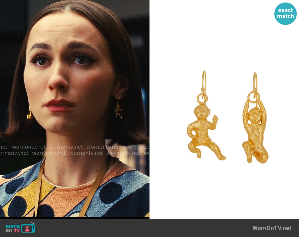 Mondo Mondo Remus And Romulus Earrings in Gold worn by Lexi Howard (Maude Apatow) on Euphoria