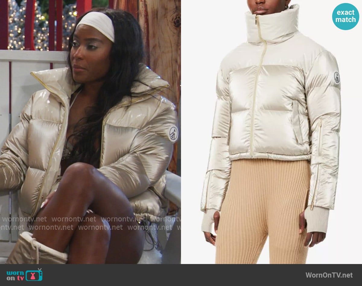 My Sunday Ski Muse cropped relaxed-fit woven jacket worn by Ciara Miller on Summer House